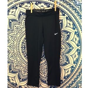 NIKE RUN Capri LEGGINGS “ Run Fast Live Fearless”